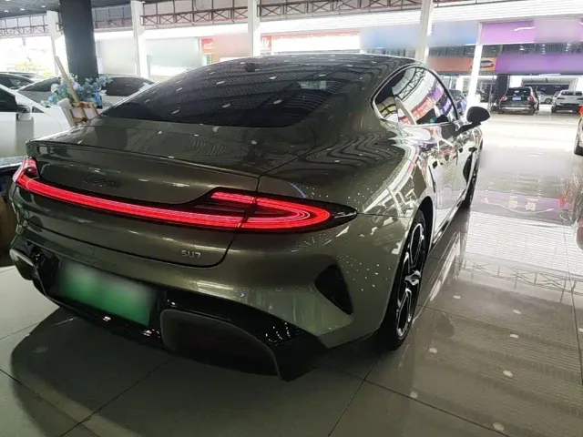 Xiaomi SU7 — Фото автомобиля 6