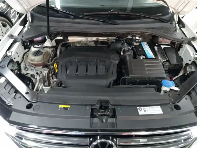 Volkswagen Tiguan L — Фото автомобиля 16