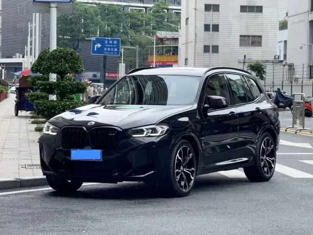 Фотография автомобиля — BMW X3 M