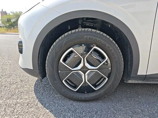 GAC Aion UT — Фото автомобиля 22