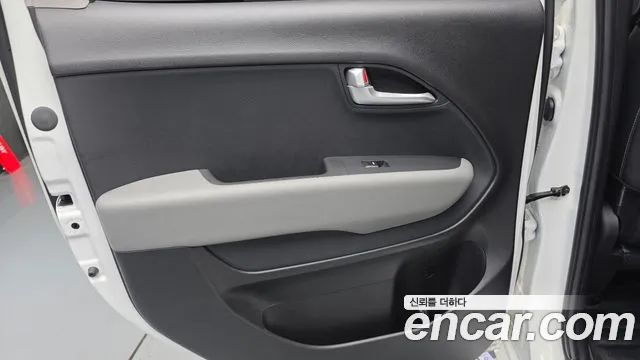 Kia RAY Новый Kia Ray Signature — Фото автомобиля 24