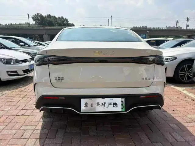 BYD Seal 06 — Фото автомобиля 8