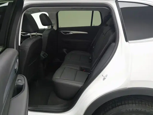 Buick Envision Plus — Фото автомобиля 15