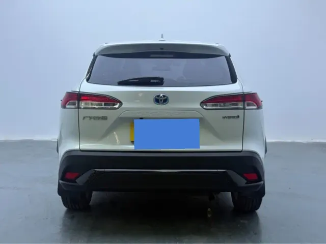 Toyota Frontlander — Фото автомобиля 6