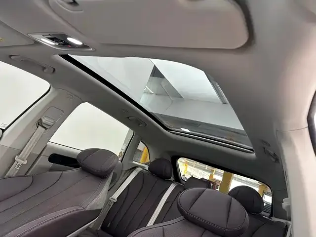 Leapmotor C11 — Фото автомобиля 14