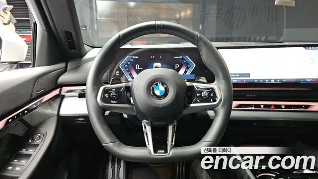 BMW 5 Series G60 — Фото автомобиля 18
