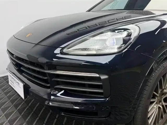 Porsche Cayenne — Фото автомобиля 7