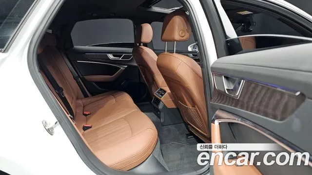 Audi A6 45 TFSI quattro Premium — Фото автомобиля 12
