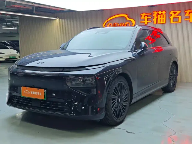 Xpeng G9 — Фото автомобиля 2