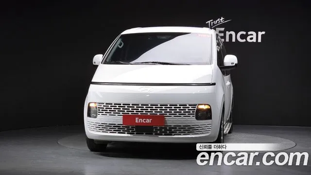 Hyundai Staria — Фото автомобиля 2