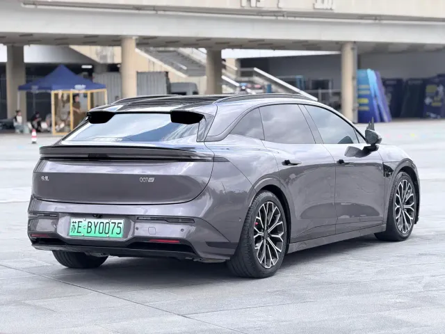 Zeekr 007 GT — Фото автомобиля 4