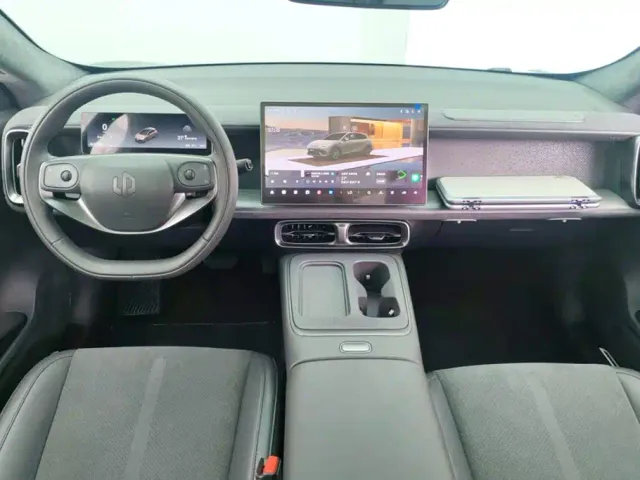 Leapmotor Lafa 5 — Фото автомобиля 12