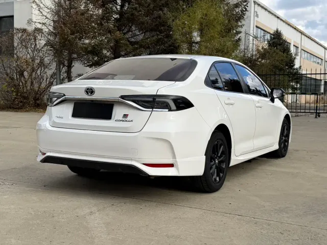 Toyota Corolla — Фото автомобиля 5