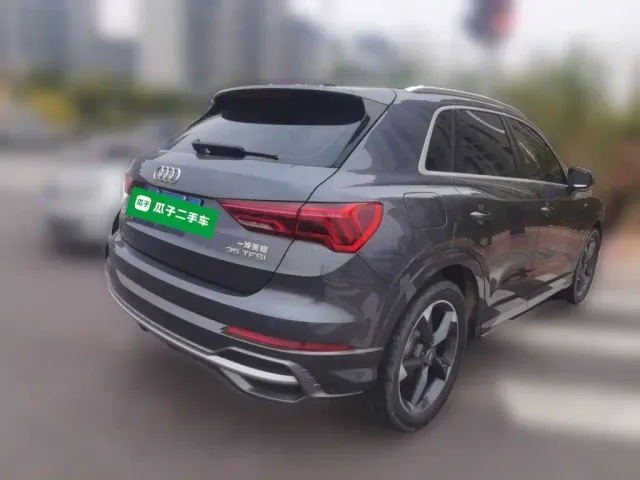 Audi Q3 — Фото автомобиля 4