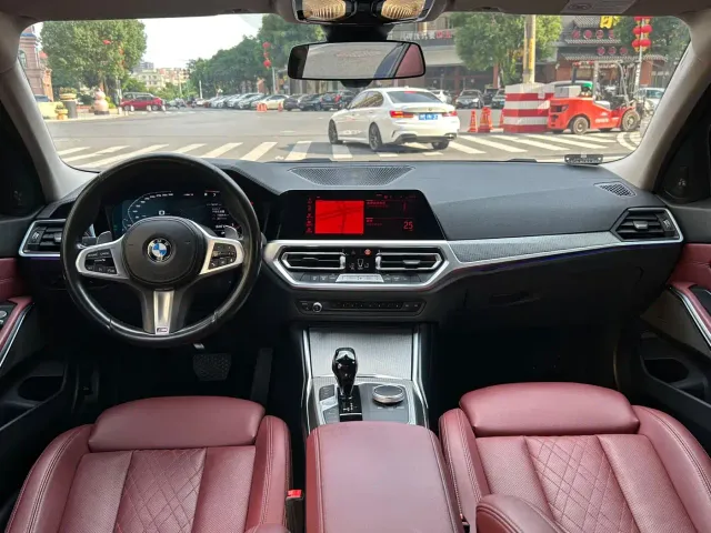 BMW 3 Series — Фото автомобиля 12