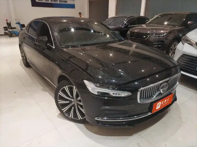 Volvo S90 — Фото автомобиля 2