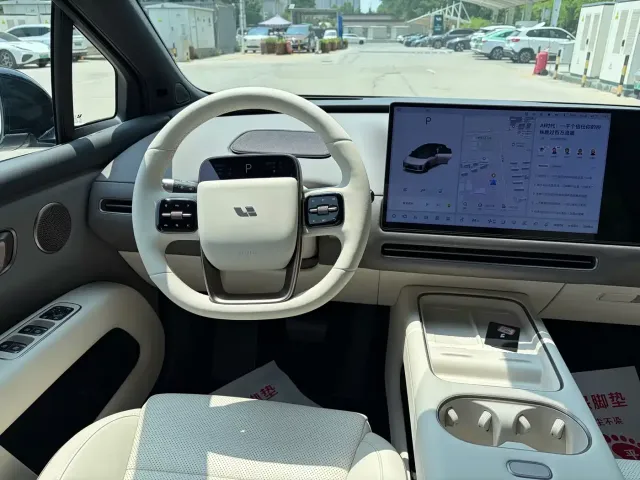 Li Auto i6 — Фото автомобиля 7