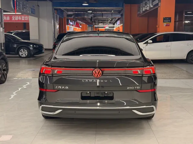 Volkswagen Lamando — Фото автомобиля 5