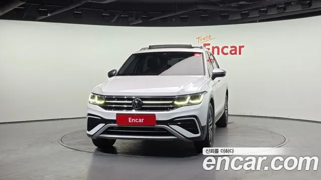 Volkswagen Tiguan — Фото автомобиля 3