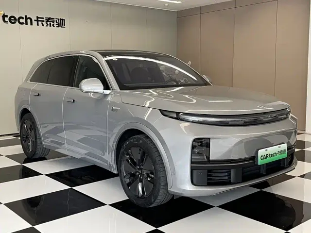 Li Auto L7 — Фото автомобиля 2