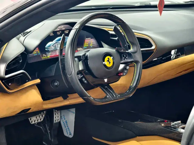 Ferrari 296 — Фото автомобиля 8