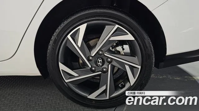 Hyundai Avante CN7 — Фото автомобиля 6