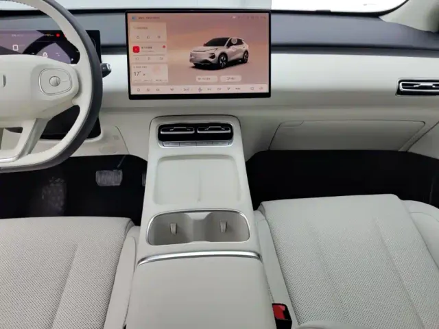 Changan Qiyuan Q05 — Фото автомобиля 13