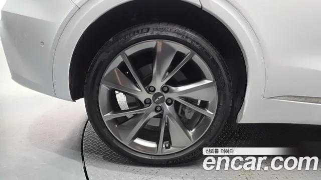 Genesis GV70 — Фото автомобиля 5