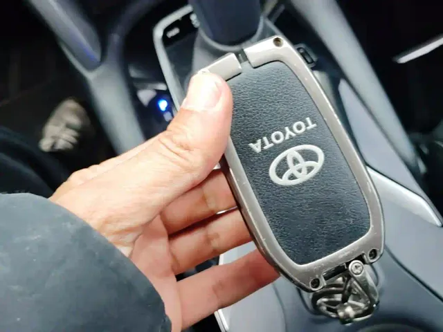 Toyota Corolla Cross — Фото автомобиля 8