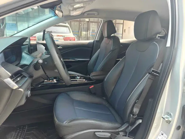 Buick Velite 6 — Фото автомобиля 5