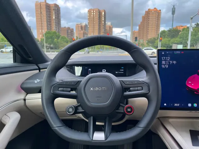Xiaomi SU7 — Фото автомобиля 12