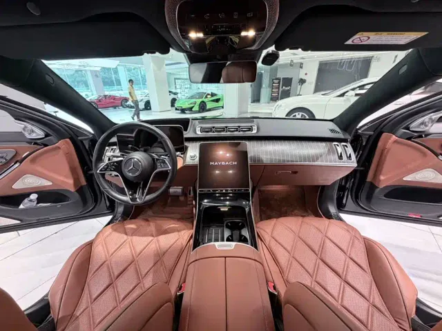 Mercedes-Benz Maybach S-Class — Фото автомобиля 16