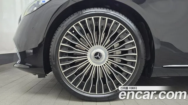Mercedes-Benz S-Class — Фото автомобиля 5