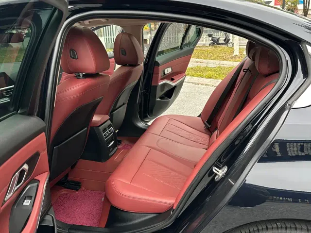 BMW 3 Series — Фото автомобиля 10