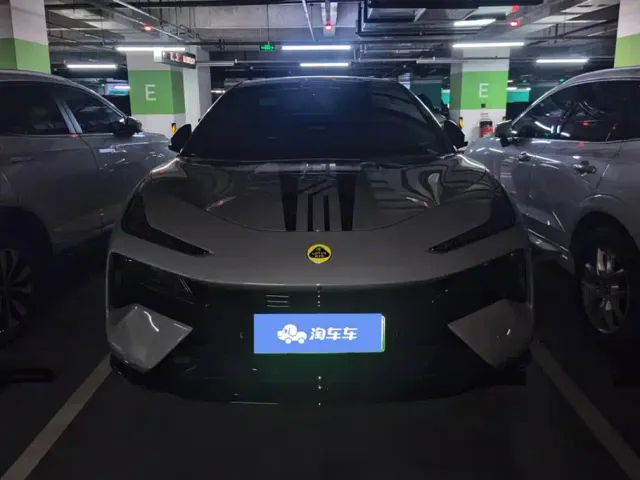 Lotus Eletre — Фото автомобиля 2