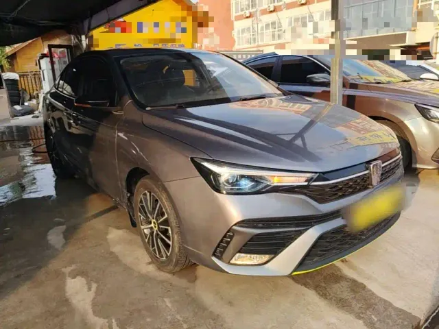 Roewe i5 — Фото автомобиля 3