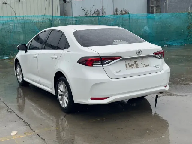 Toyota Corolla — Фото автомобиля 6
