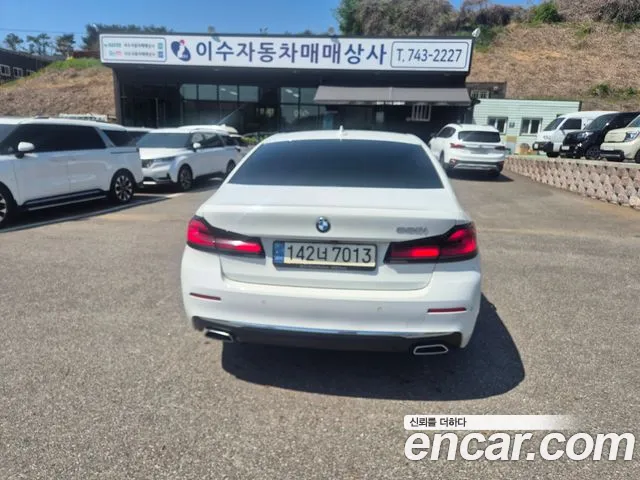 BMW 5-Series — Фото автомобиля 4