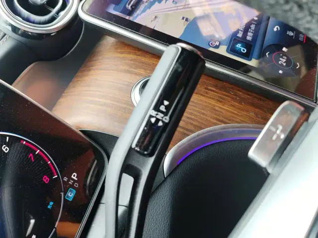 Mercedes-Benz GLC-Class — Фото автомобиля 16