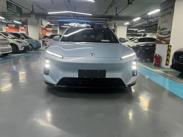 Nio ET5 Touring — Фото автомобиля 2