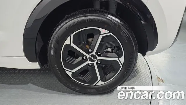 Kia Niro Generation 2 — Фото автомобиля 6