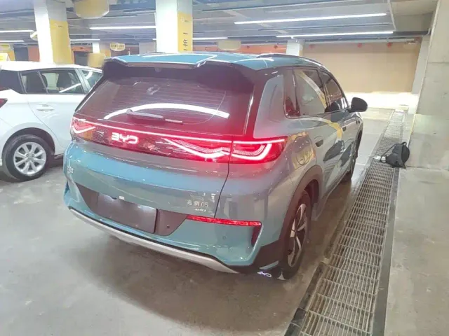 BYD Sealion 05 EV — Фото автомобиля 6