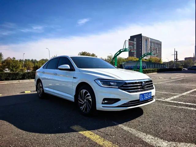 Volkswagen Sagitar — Фото автомобиля 3