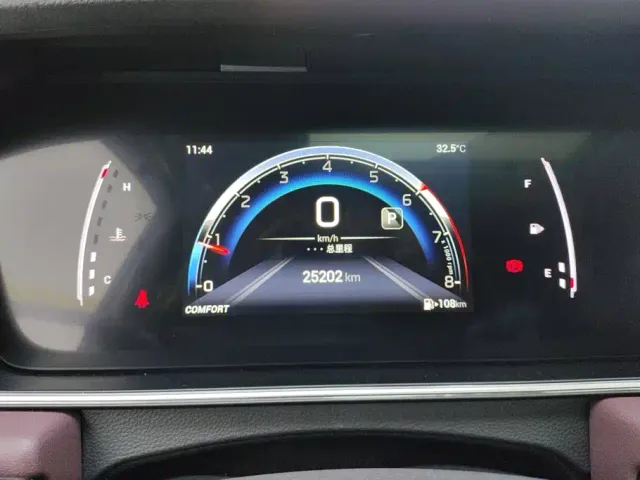 GAC Trumpchi M6 — Фото автомобиля 14