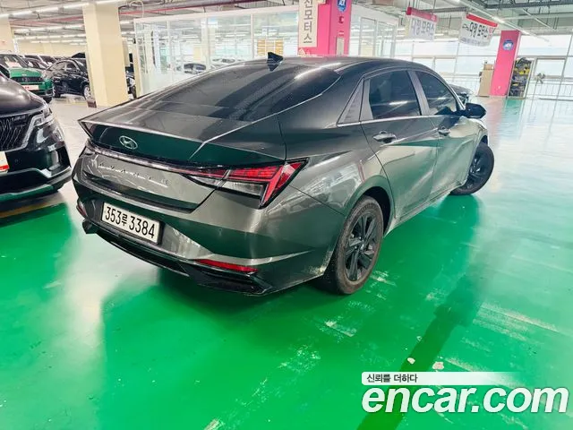 Hyundai Avante — Фото автомобиля 5