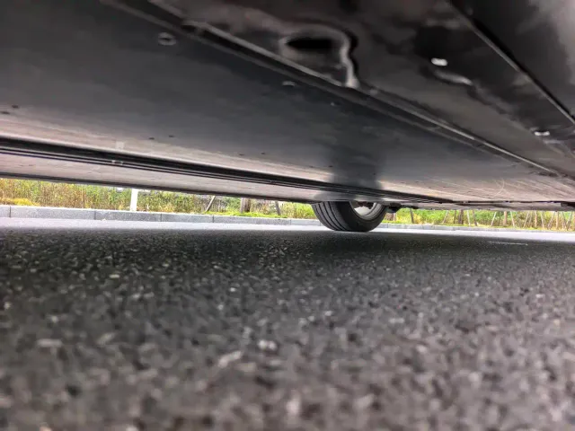 Tesla Model Y — Фото автомобиля 23