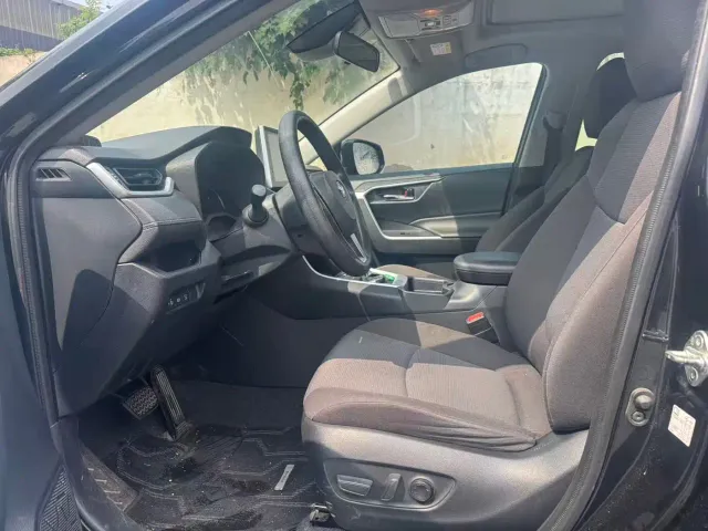 Toyota RAV4 — Фото автомобиля 7