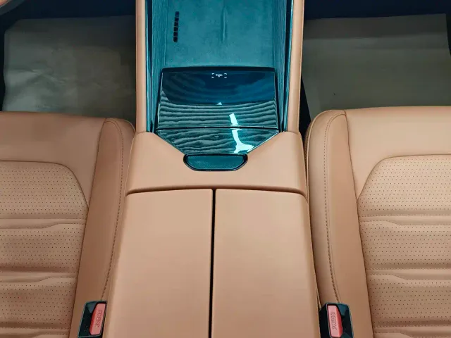 Dongfeng eπ 007 — Фото автомобиля 9