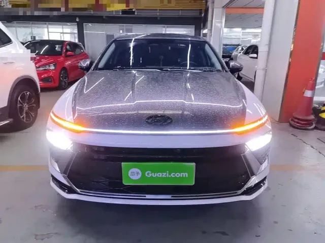 Hyundai Sonata — Фото автомобиля 2