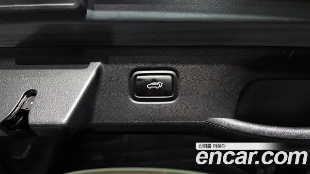 Hyundai Tucson Tucson (NX4) Дизель 2.0 2WD — Фото автомобиля 25